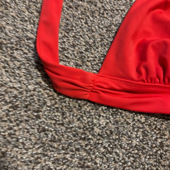 Victoria's Secret Women’s Red Bikini Top Size Large - Picture 6 of 7